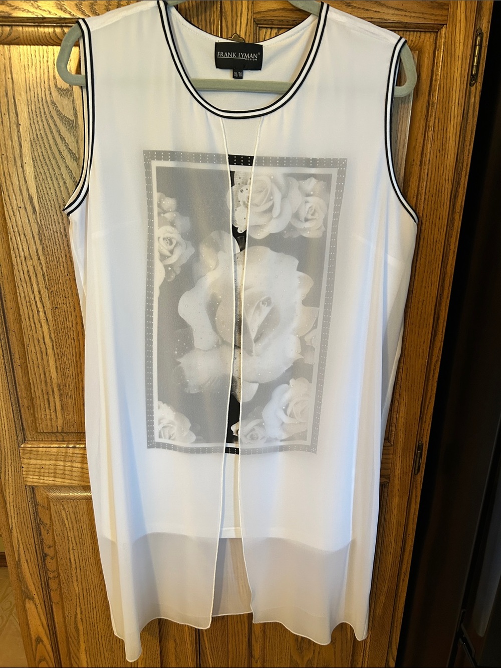 Frank Lyman White Tunic with Black Trim
